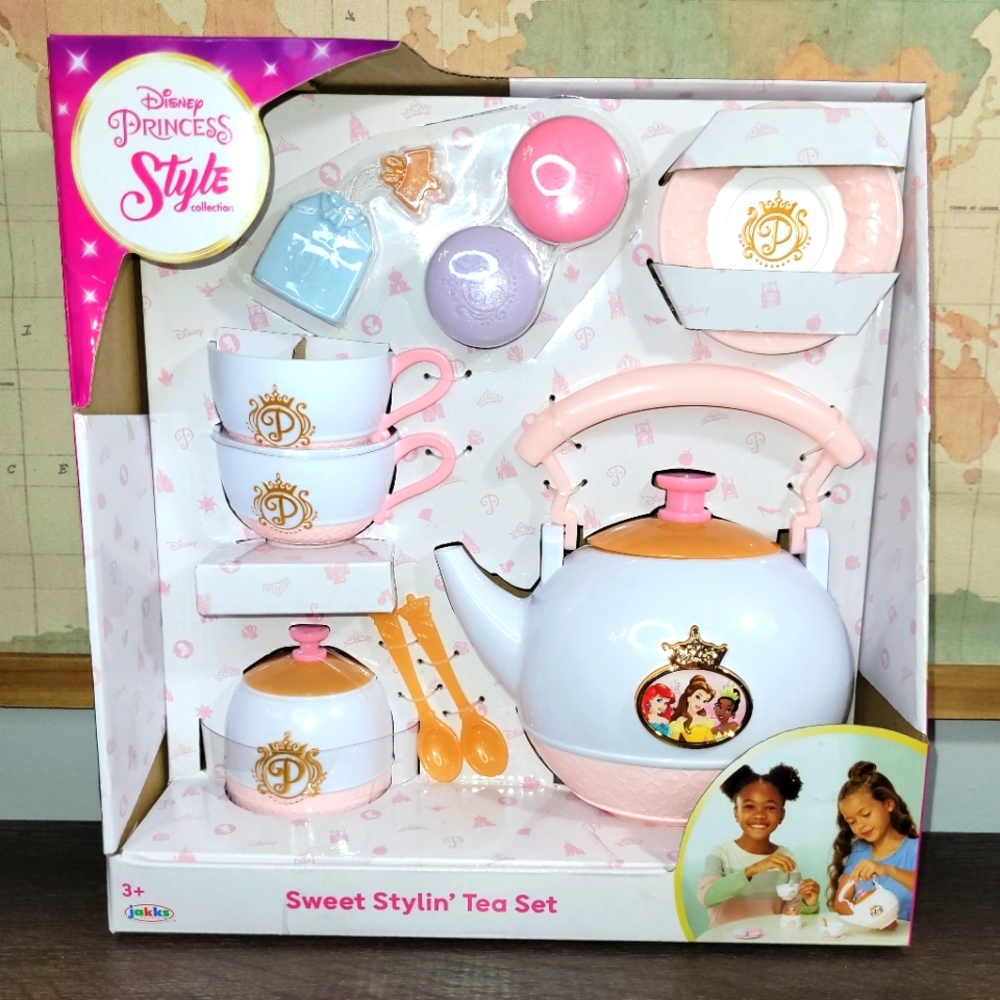 BRAND NEW Disney Princess Style Collection Sweet Stylin' Tea Set